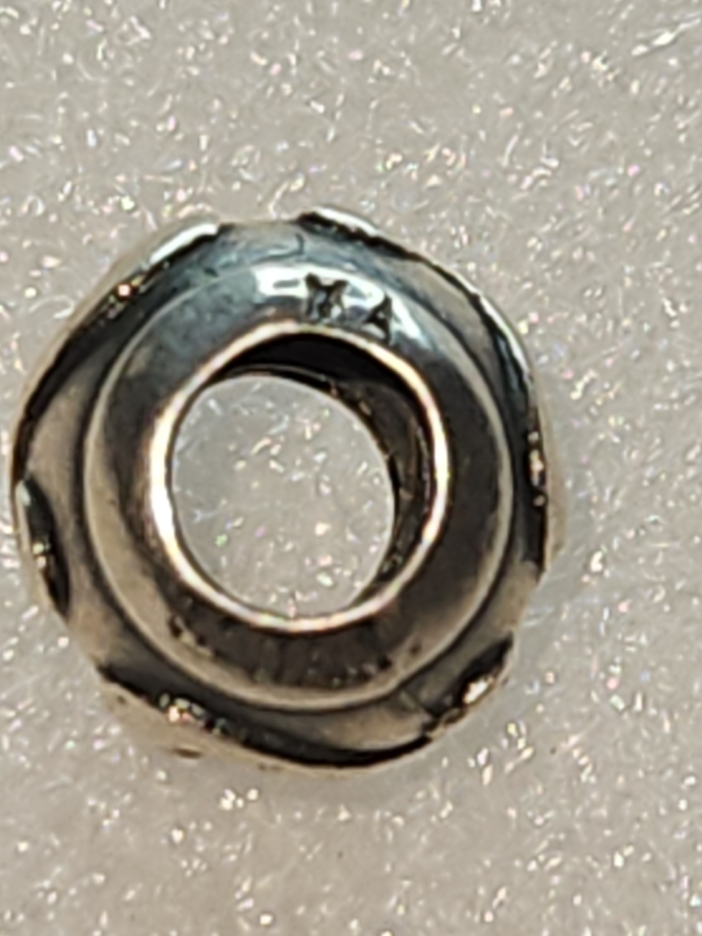 925 Sterling Silver Italy Michael Anthony Signed Heart Scrolls Round Bead Charm - Picture 4 of 5